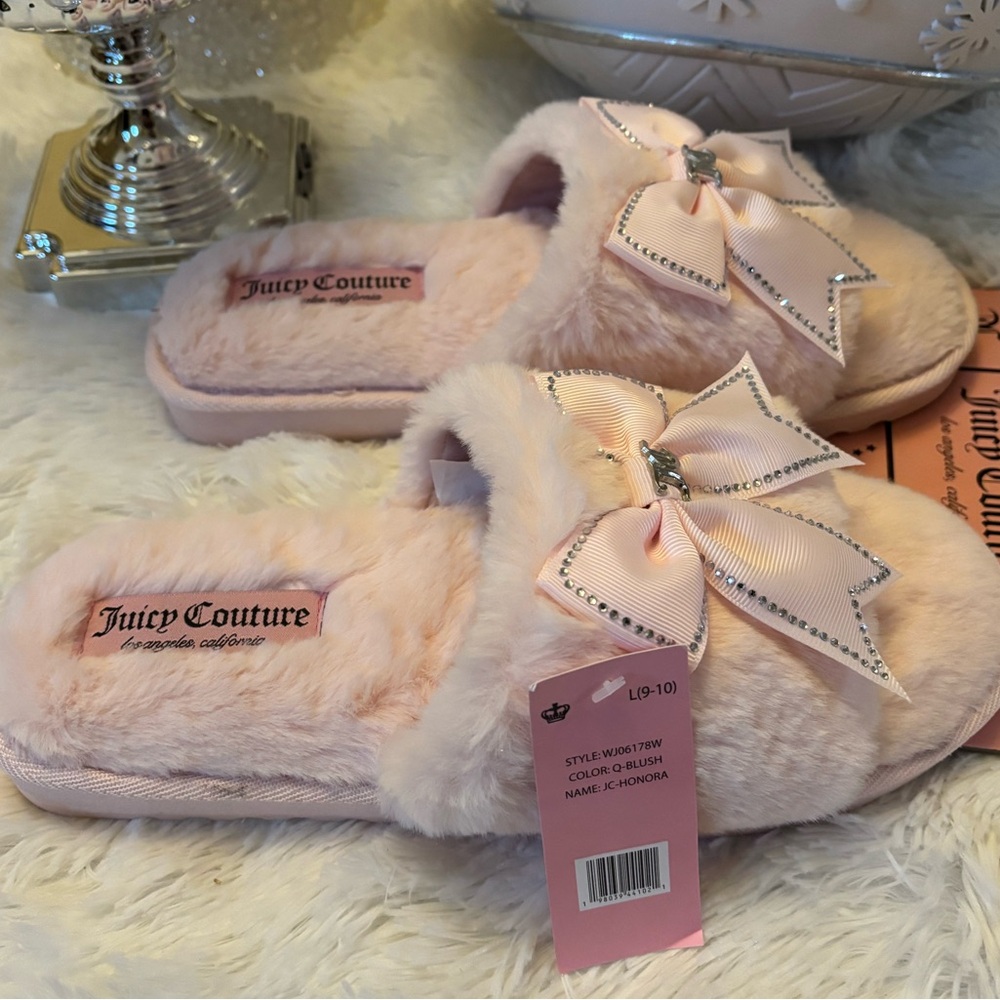 Juicy Couture NWT Blush Furry Slippers with Bow